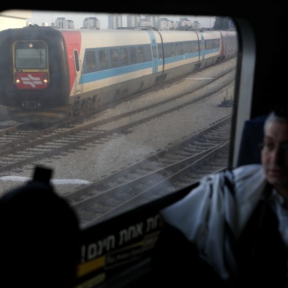 תחנת רכבת בתל אביב
