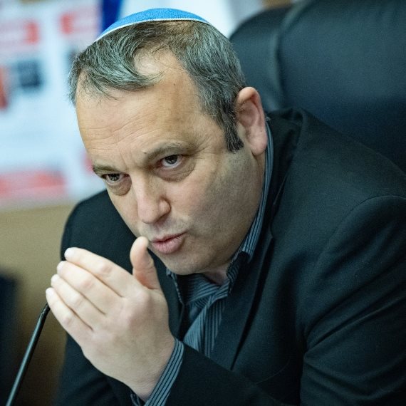 גלעד קריב